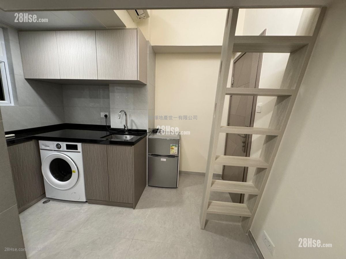 Bay View Mansion Rental Studio , 1 Bathroom 160 ft²