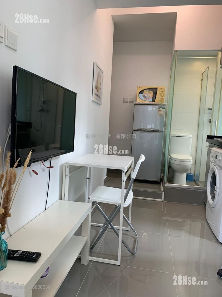 Jade House Rental 1 Bedroom , 1 Bathroom 180 ft²