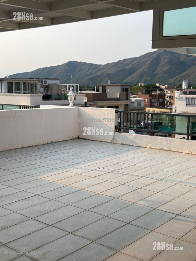 村屋 售盤 4 房 , 3 浴室 1,321 平方呎