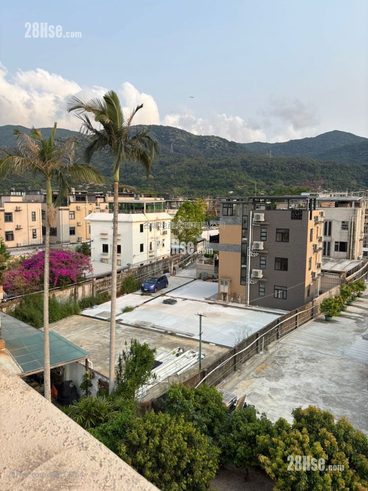 村屋 售盤 4 房 , 3 浴室 1,321 平方呎