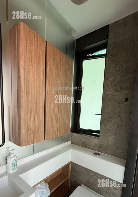 The Vantage Rental Studio , 1 Bathroom 218 ft²