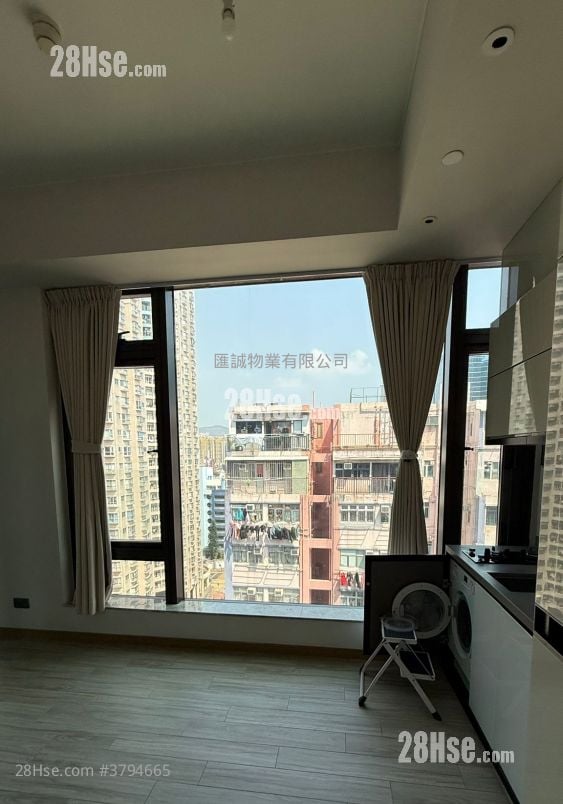 The Vantage Rental Studio , 1 Bathroom 218 ft²