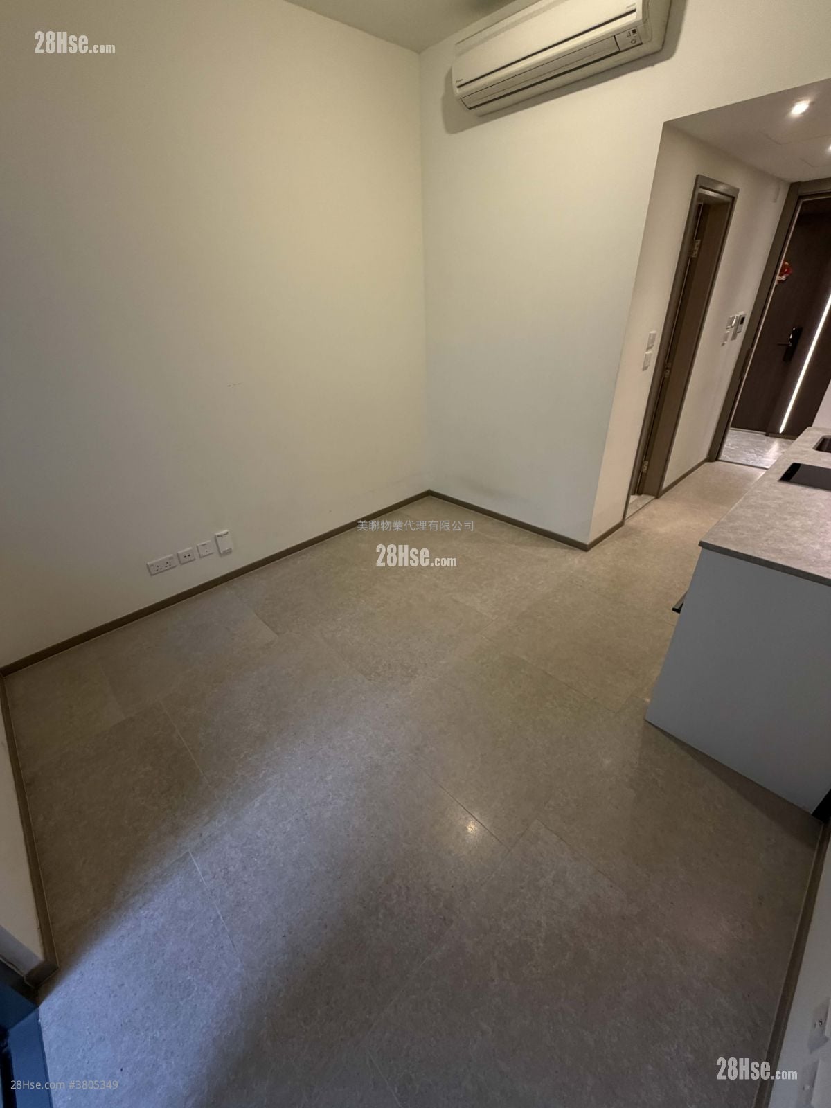 Novo Land Sell 1 Bathroom 235 ft²