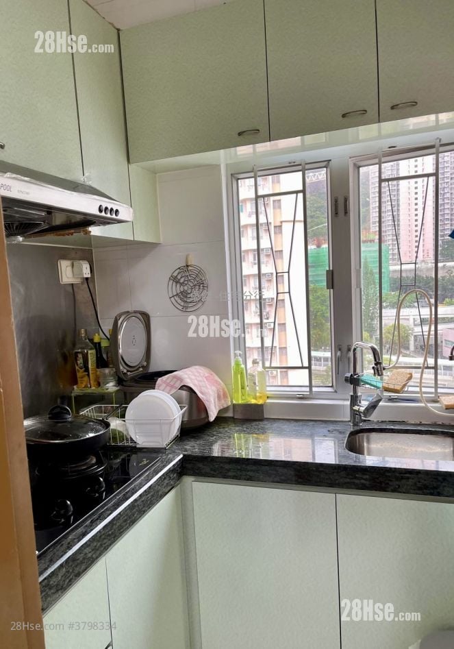 Kwai Chung Fa Yuen Sell 2 Bedrooms , 1 Bathroom