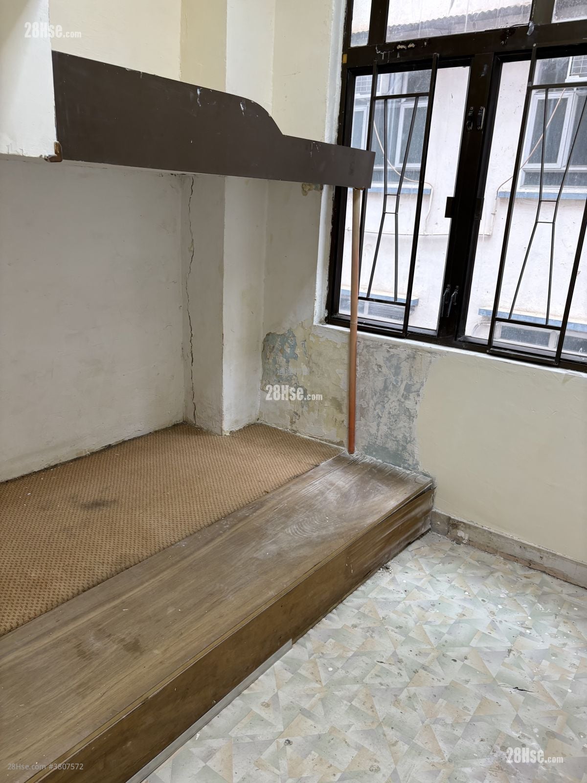 Chinese Mansion Rental 3 Bedrooms , 1 Bathroom 363 ft²