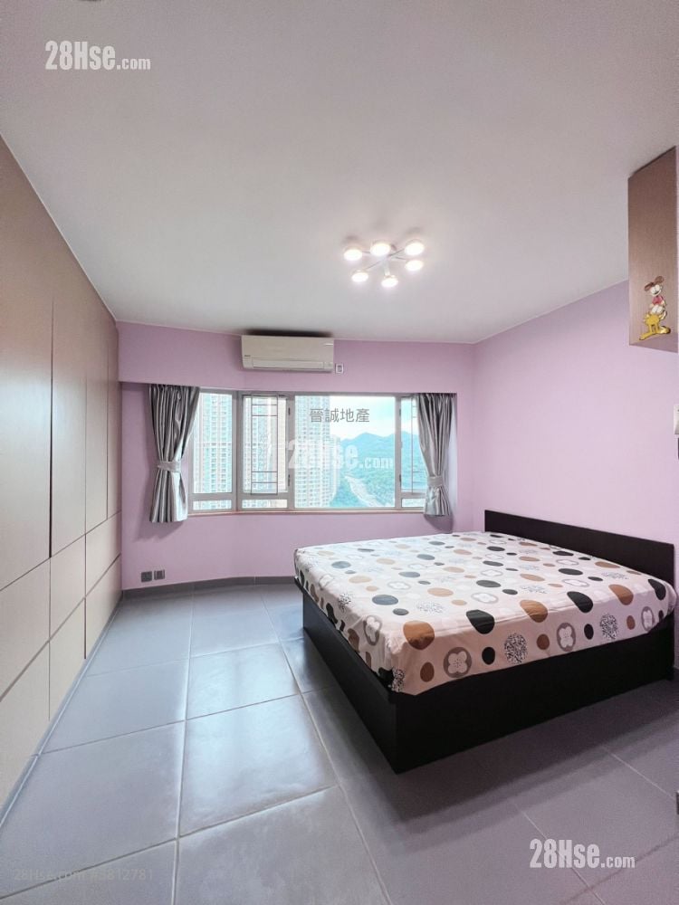 Rhine Terrace Sell 1,206 ft²