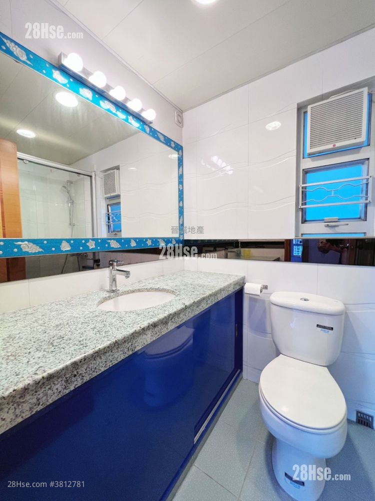 Rhine Terrace Sell 1,206 ft²