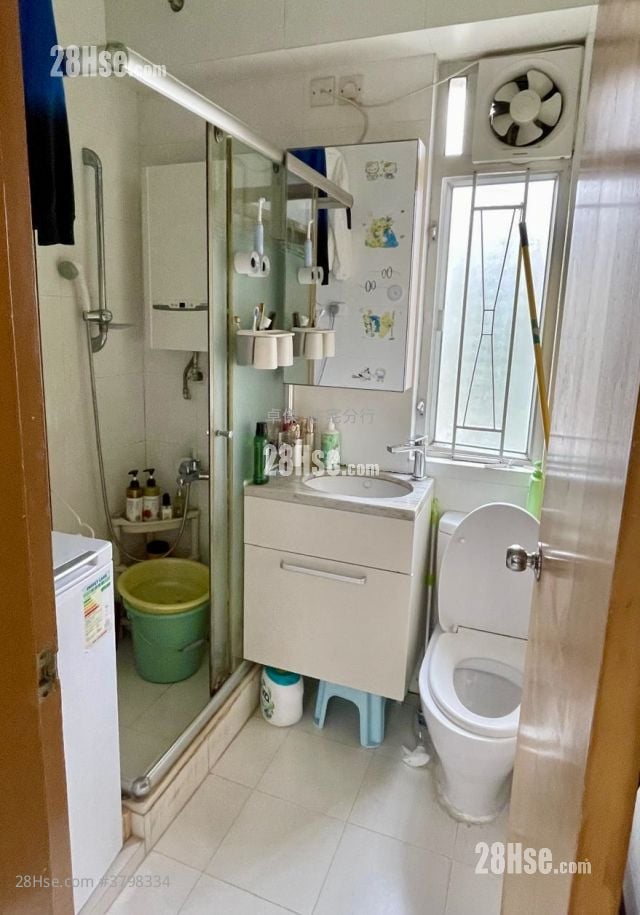 Kwai Chung Fa Yuen Sell 2 Bedrooms , 1 Bathroom