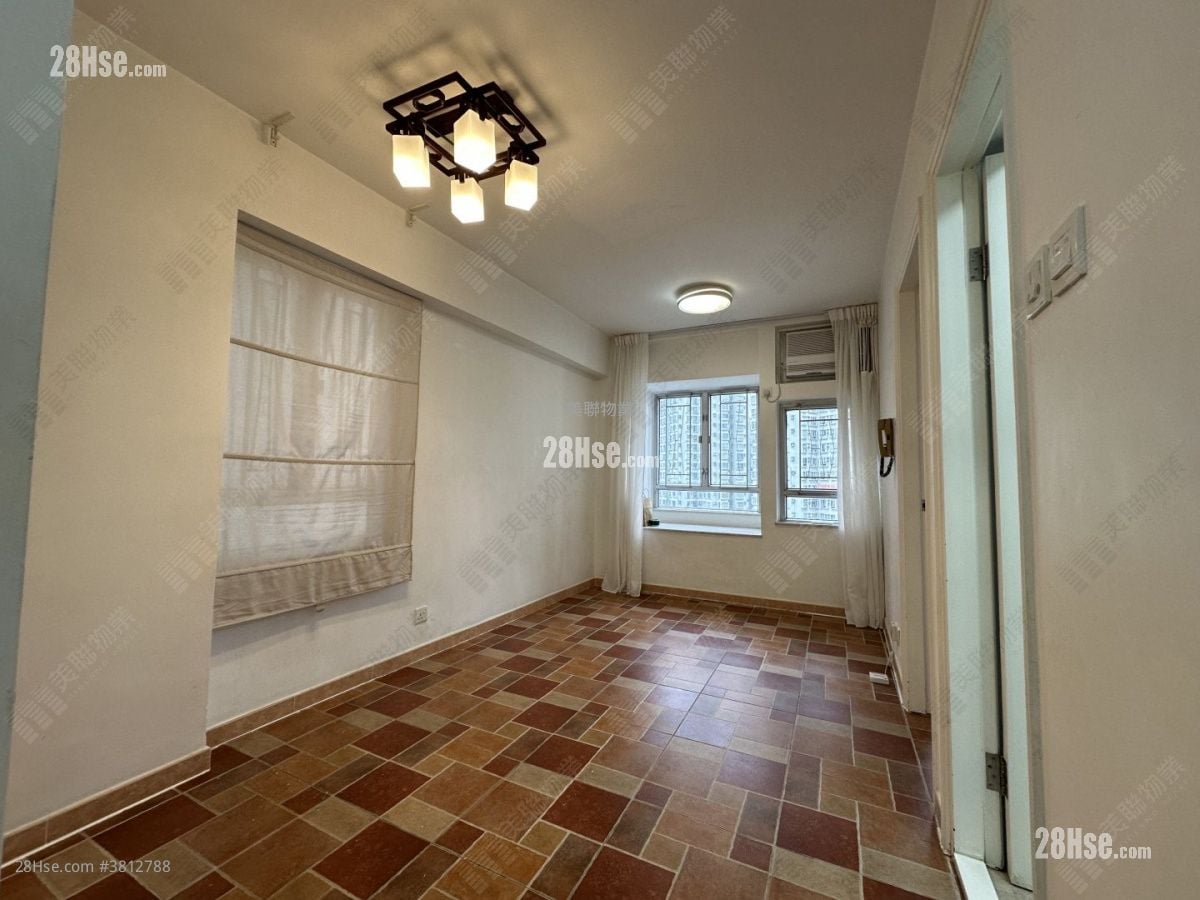 新葵芳花园 租盘 2 房 , 1 浴室 400 平方尺