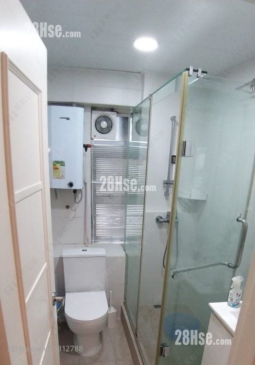 新葵芳花园 租盘 2 房 , 1 浴室 400 平方尺