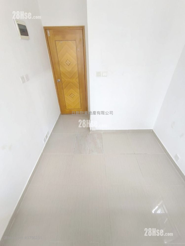 Wah Hing Building Rental Studio , 1 Bathroom
