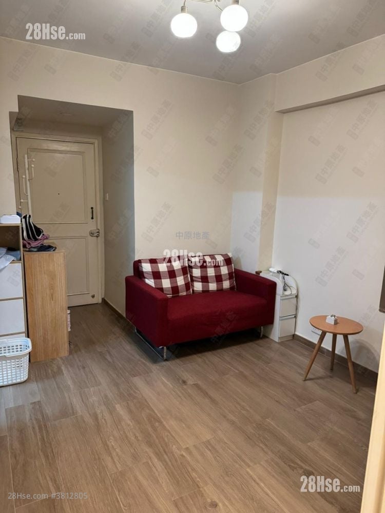 Golden Lion Garden Rental 2 Bedrooms , 1 Bathroom 321 ft²