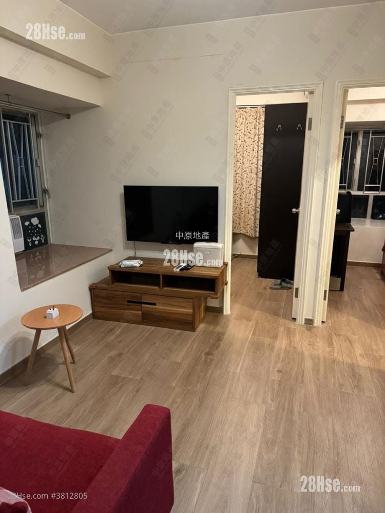 Golden Lion Garden Rental 2 Bedrooms , 1 Bathroom 321 ft²