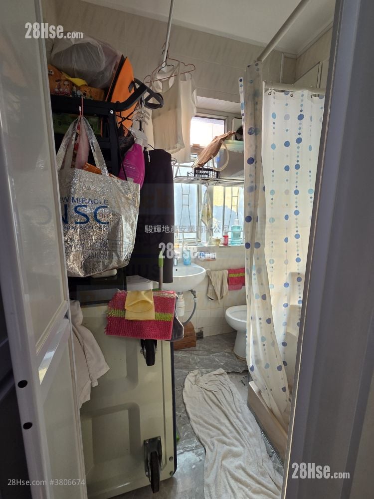 金堂大厦 租盘 1 房 , 1 浴室 322 平方尺