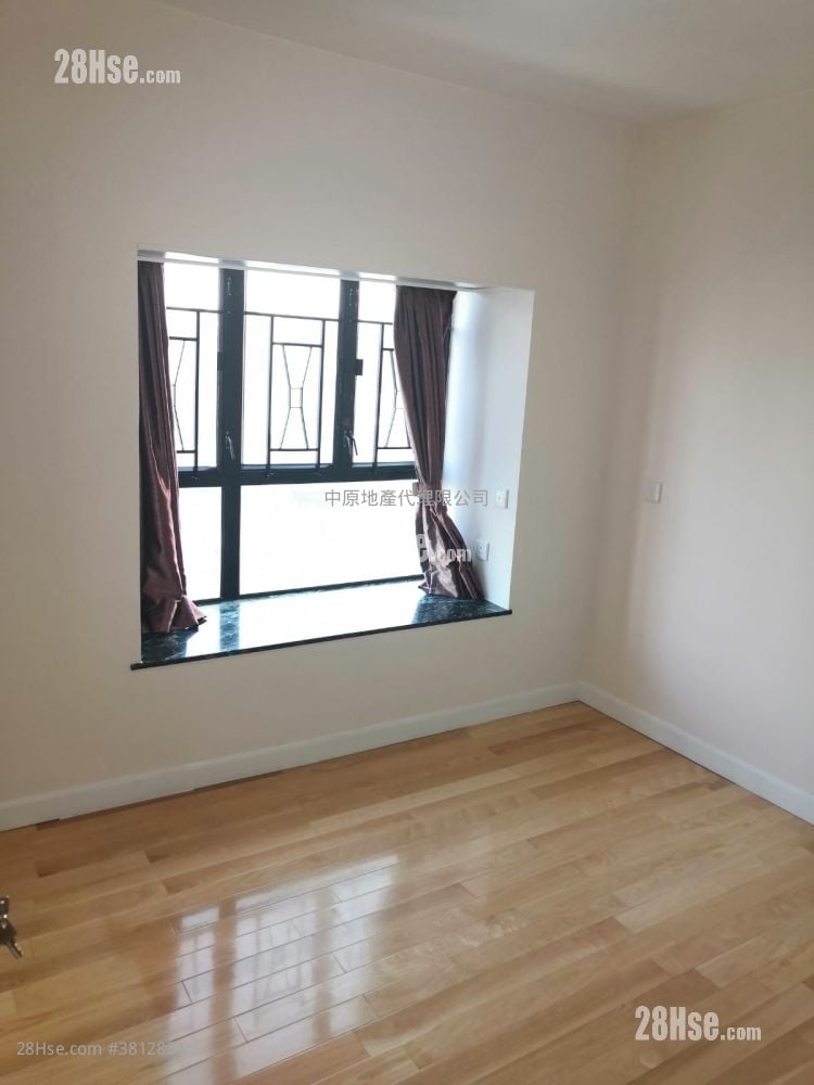 master room: Bayview Garden Sell 3 Bedrooms , 2 Bathrooms 708 ft²