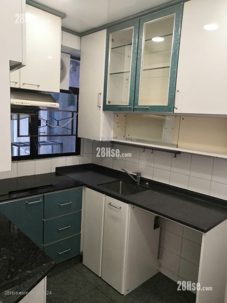 kitchen: Bayview Garden Sell 3 Bedrooms , 2 Bathrooms 708 ft²