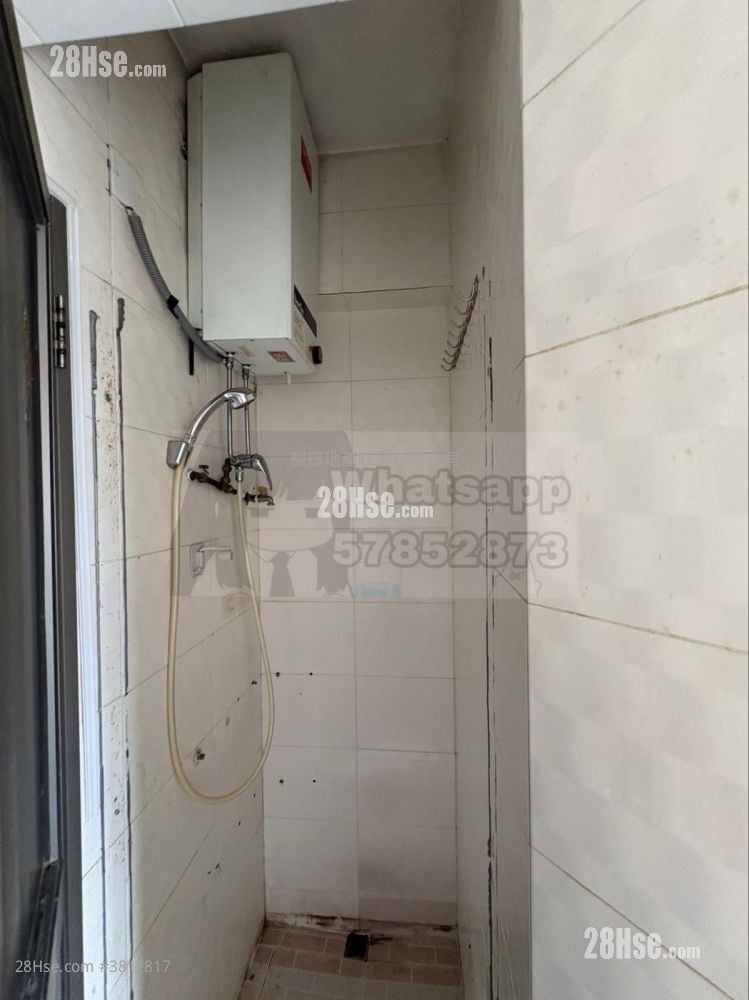On Ning Building Rental 2 Bedrooms , 1 Bathroom 246 ft²