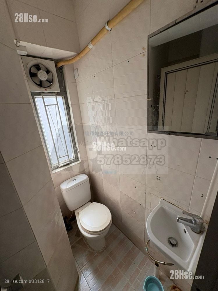 On Ning Building Rental 2 Bedrooms , 1 Bathroom 246 ft²