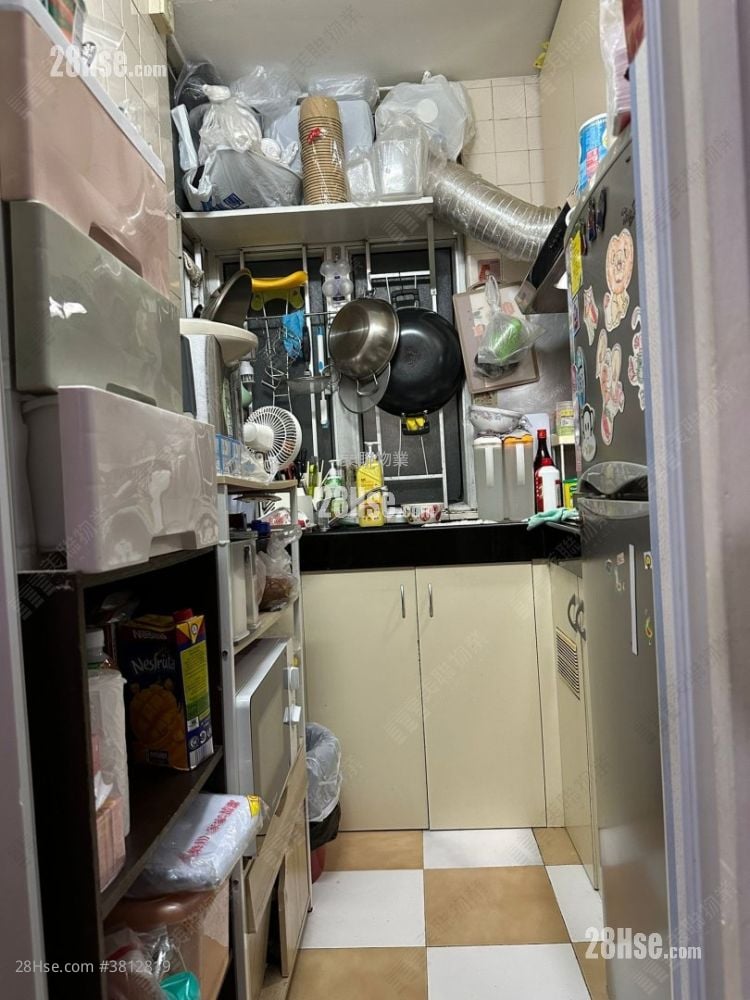 金马大厦 售盘 2 房 , 1 浴室 296 平方尺