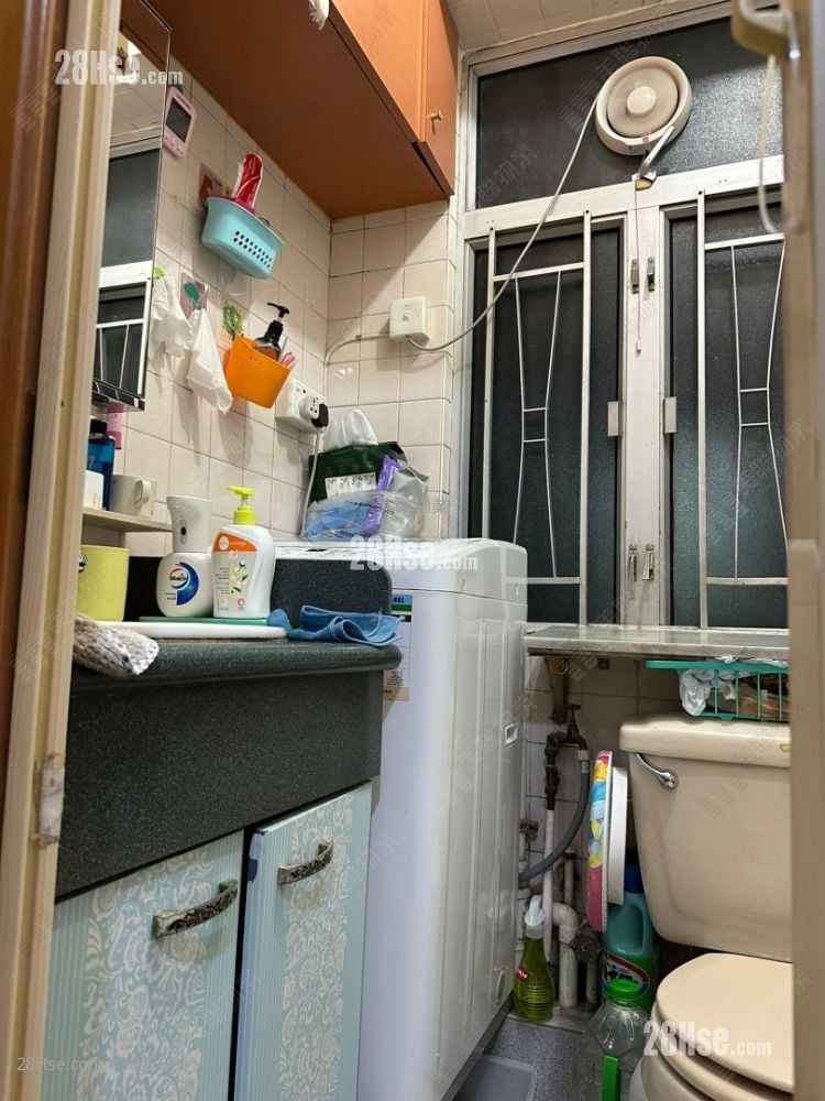 金马大厦 售盘 2 房 , 1 浴室 296 平方尺