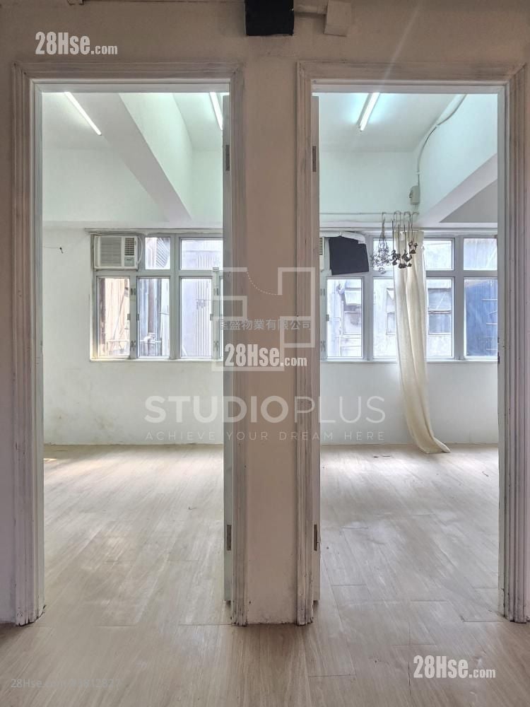 Waford Industrial Building Rental 2 Bedrooms , 2 Toilets