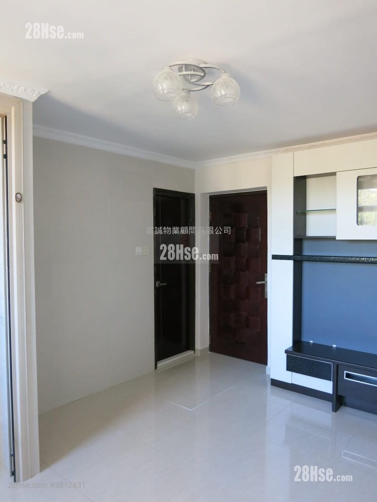 康华苑 租盘 2 房 , 1 浴室 380 平方尺