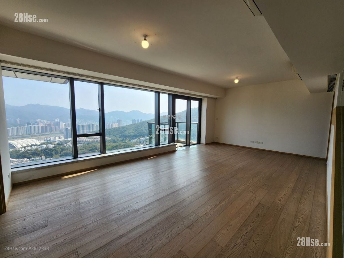 living room: La Cresta Rental 3 Bedrooms , 4 Bathrooms 1,554 ft²