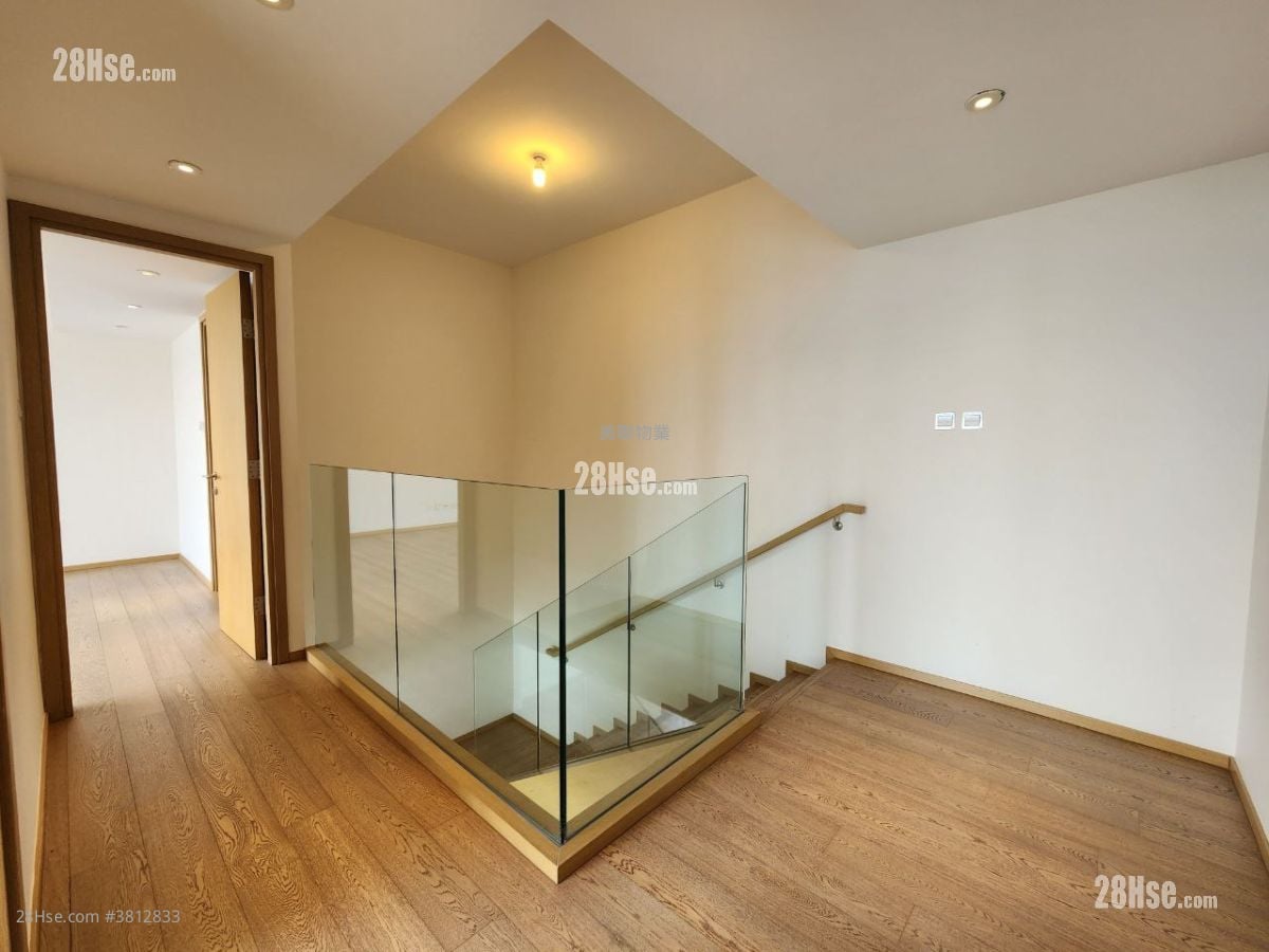 living room: La Cresta Rental 3 Bedrooms , 4 Bathrooms 1,554 ft²