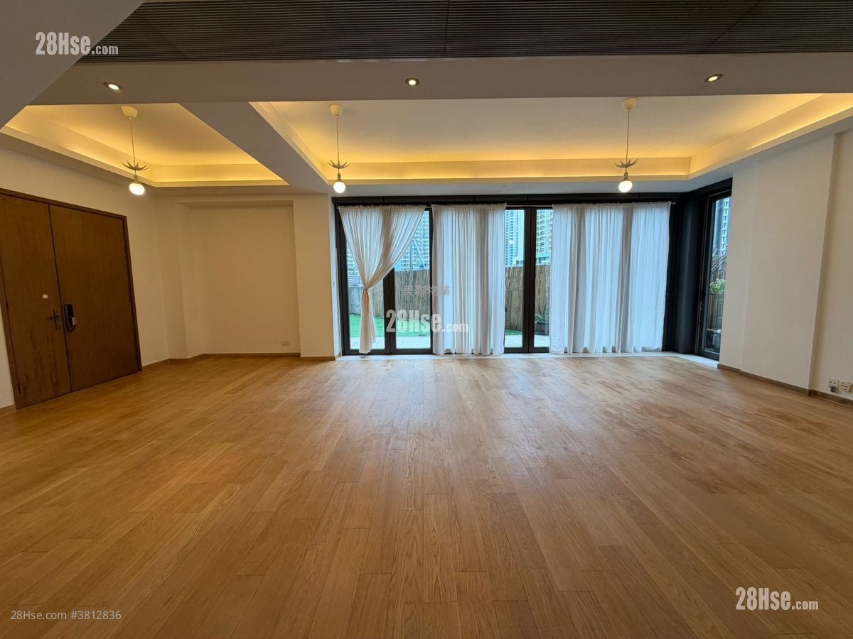 The Visionary Sell 4 Bedrooms , 5+ Bathrooms 1,975 ft²