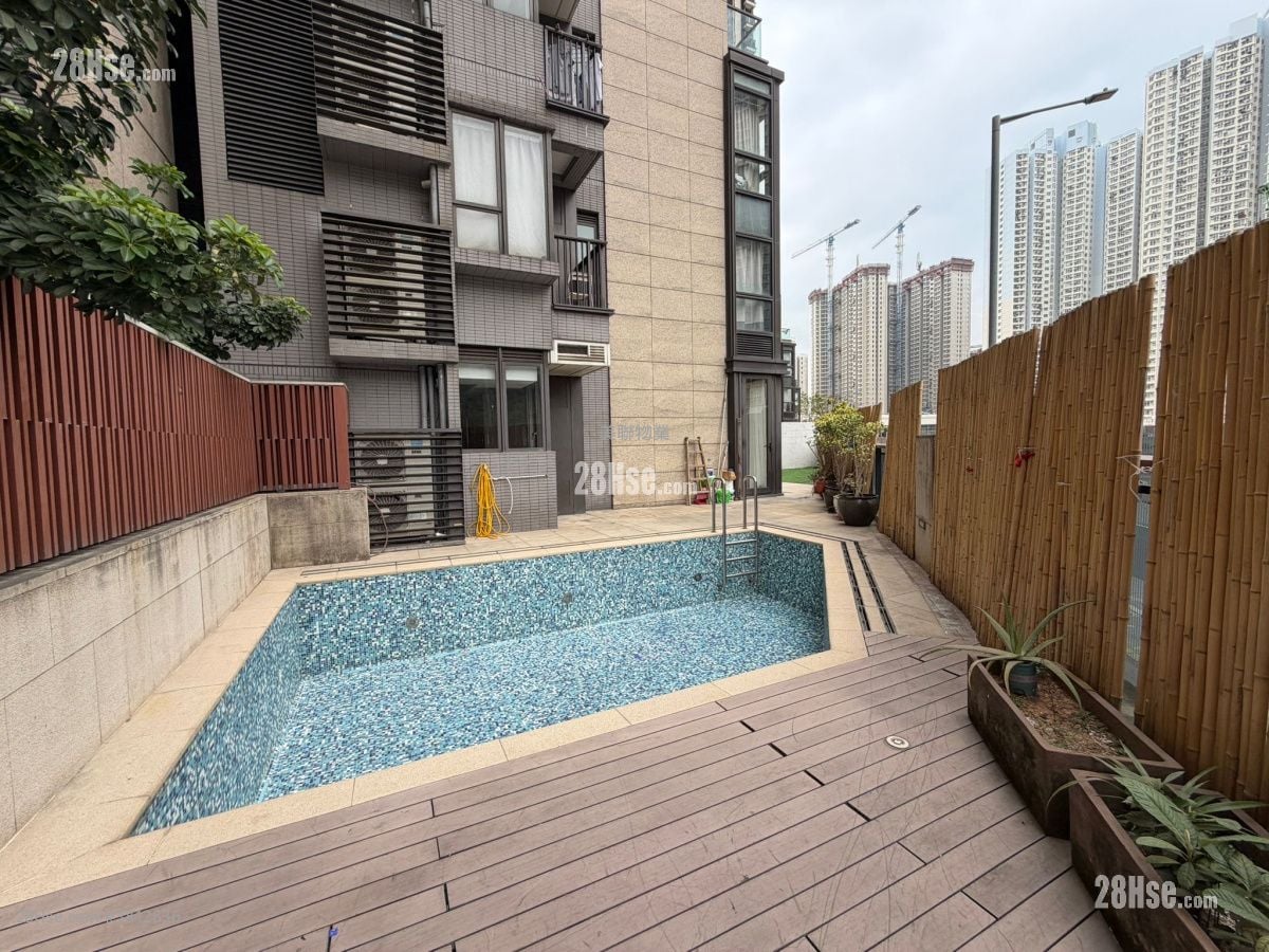 The Visionary Sell 4 Bedrooms , 5+ Bathrooms 1,975 ft²