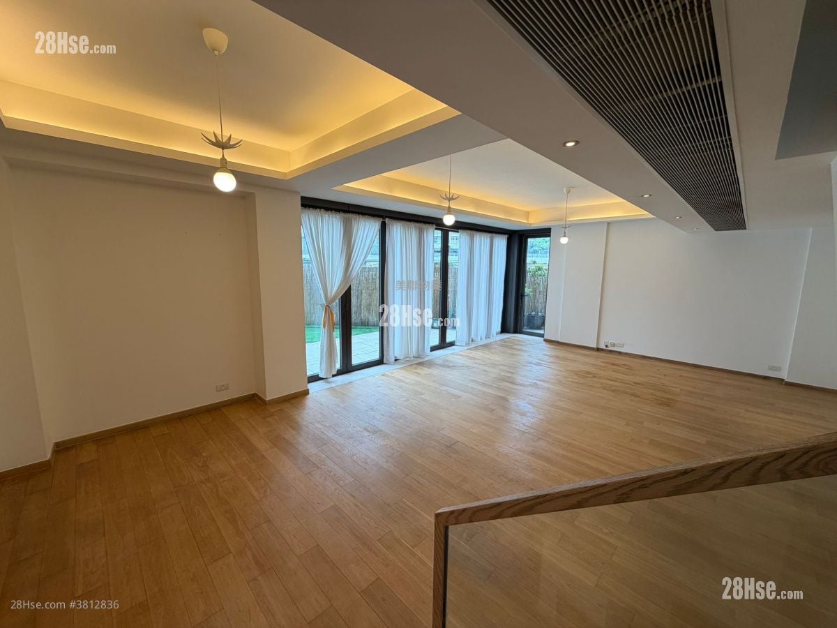 The Visionary Sell 4 Bedrooms , 5+ Bathrooms 1,975 ft²