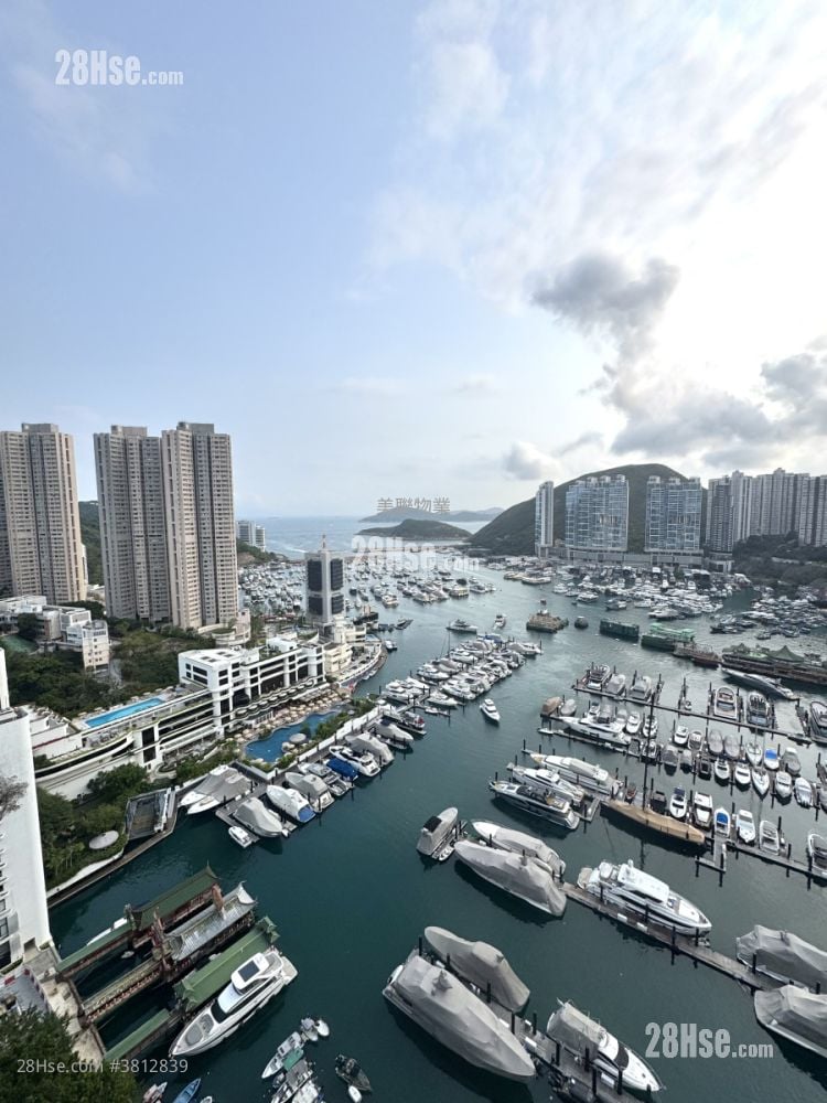 Marinella Rental 4 Bedrooms , 3 Bathrooms 1,650 ft²