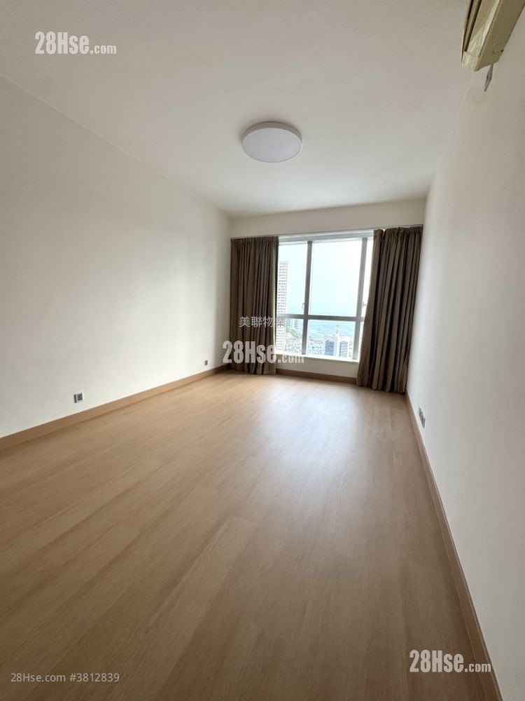 Marinella Rental 4 Bedrooms , 3 Bathrooms 1,650 ft²