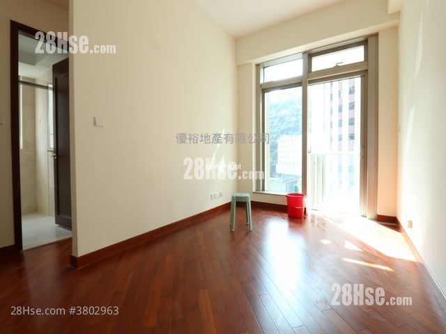 The Avenue Rental 2 Bedrooms , 1 Bathroom 520 ft²