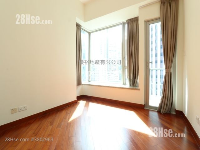 The Avenue Rental 2 Bedrooms , 1 Bathroom 520 ft²