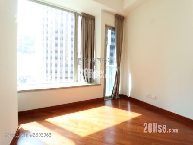 The Avenue Rental 2 Bedrooms , 1 Bathroom 520 ft²