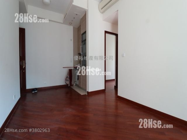 The Avenue Rental 2 Bedrooms , 1 Bathroom 520 ft²