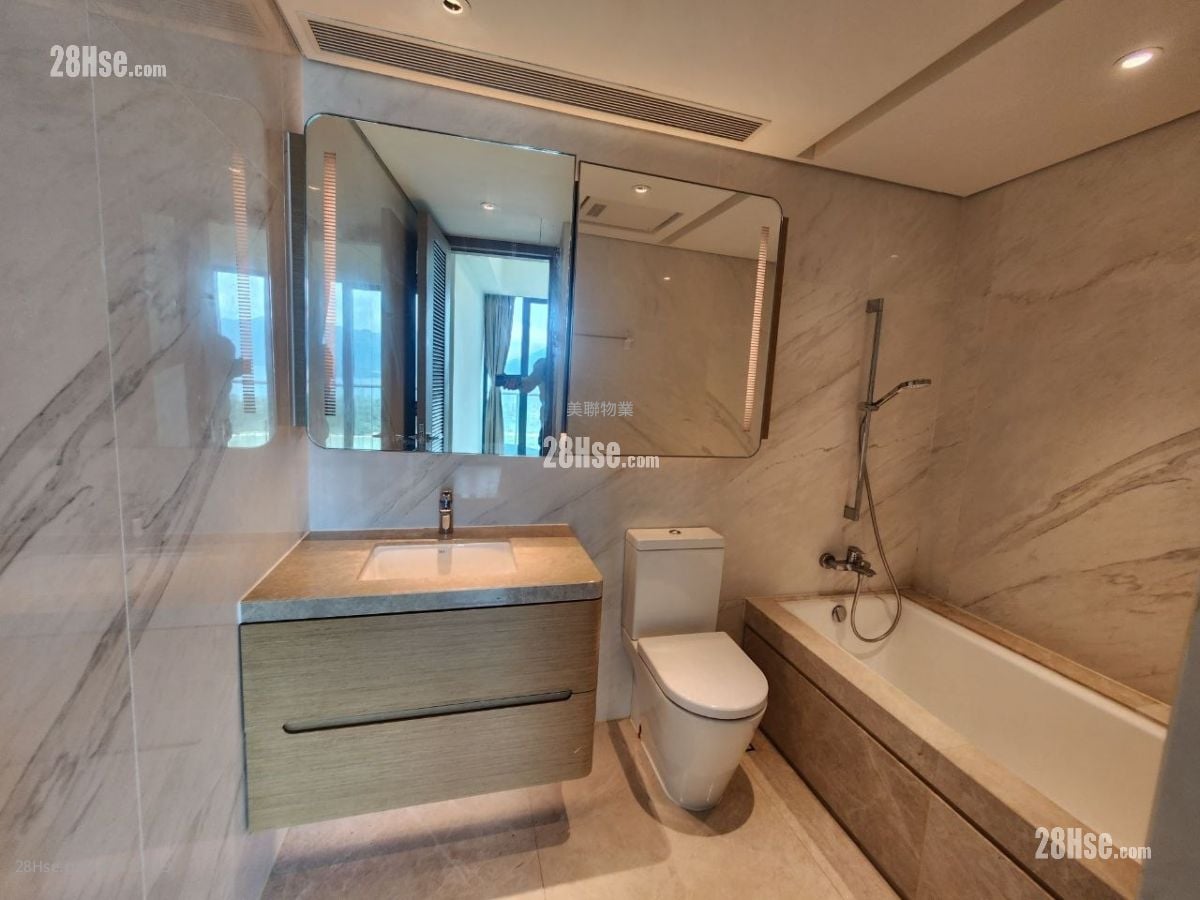 浴室: 峻源 租盘 3 房 , 3 浴室 922 平方尺