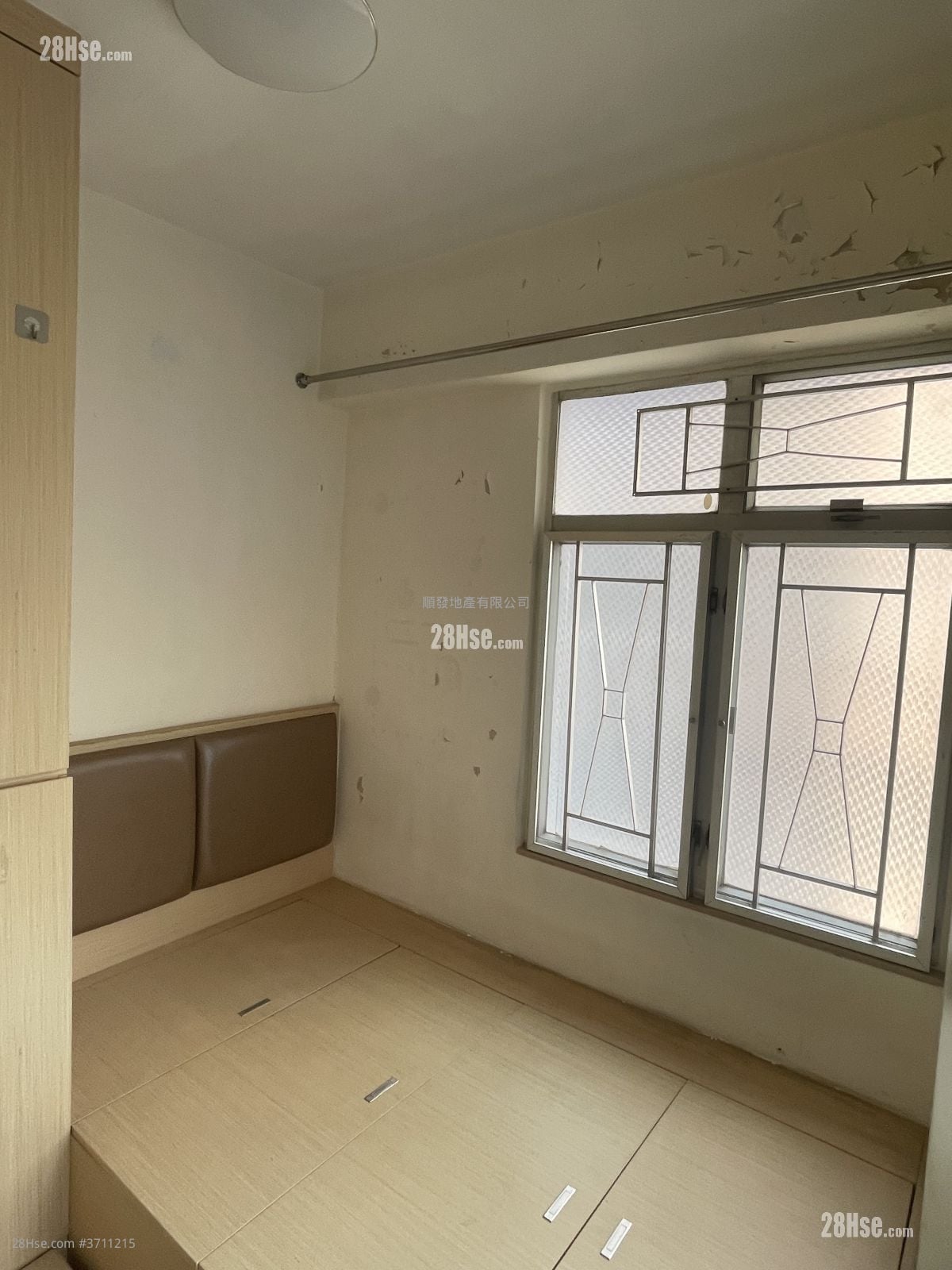 昌伟大厦 租盘 372 平方尺