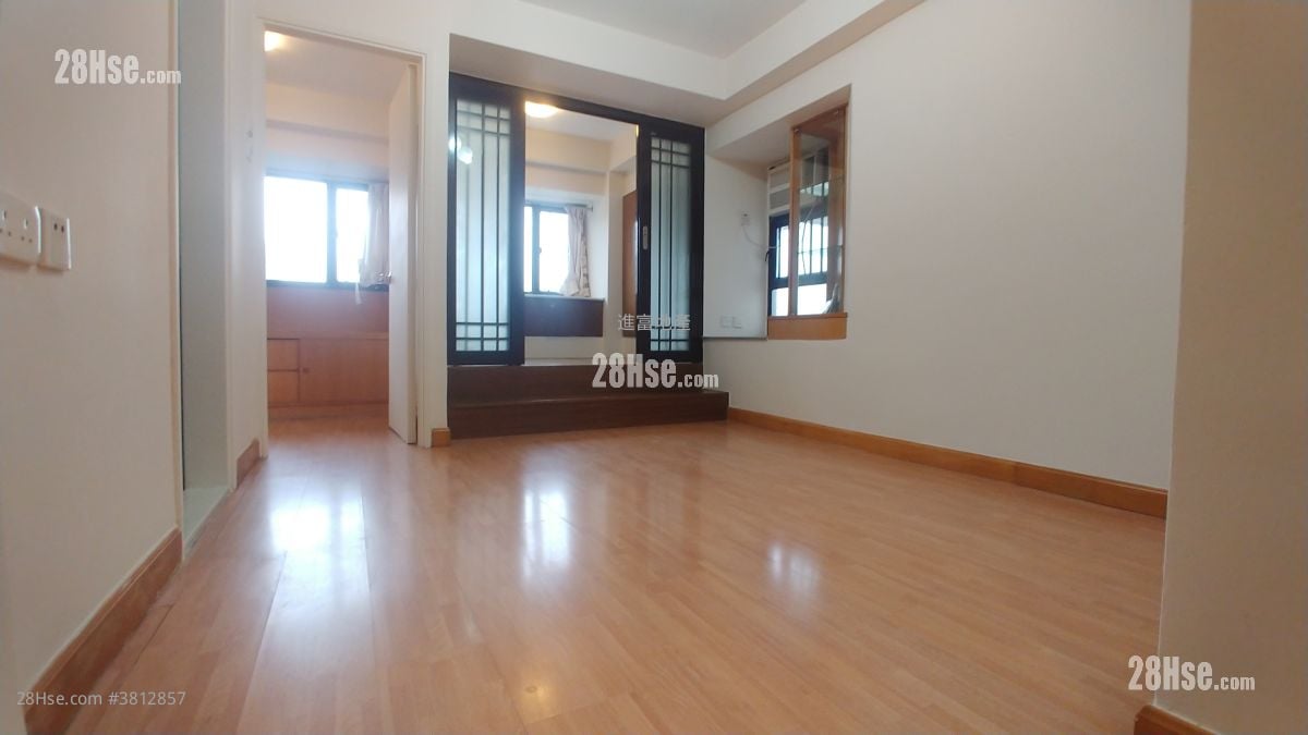 花园城 售盘 2 房 , 1 浴室 286 平方尺