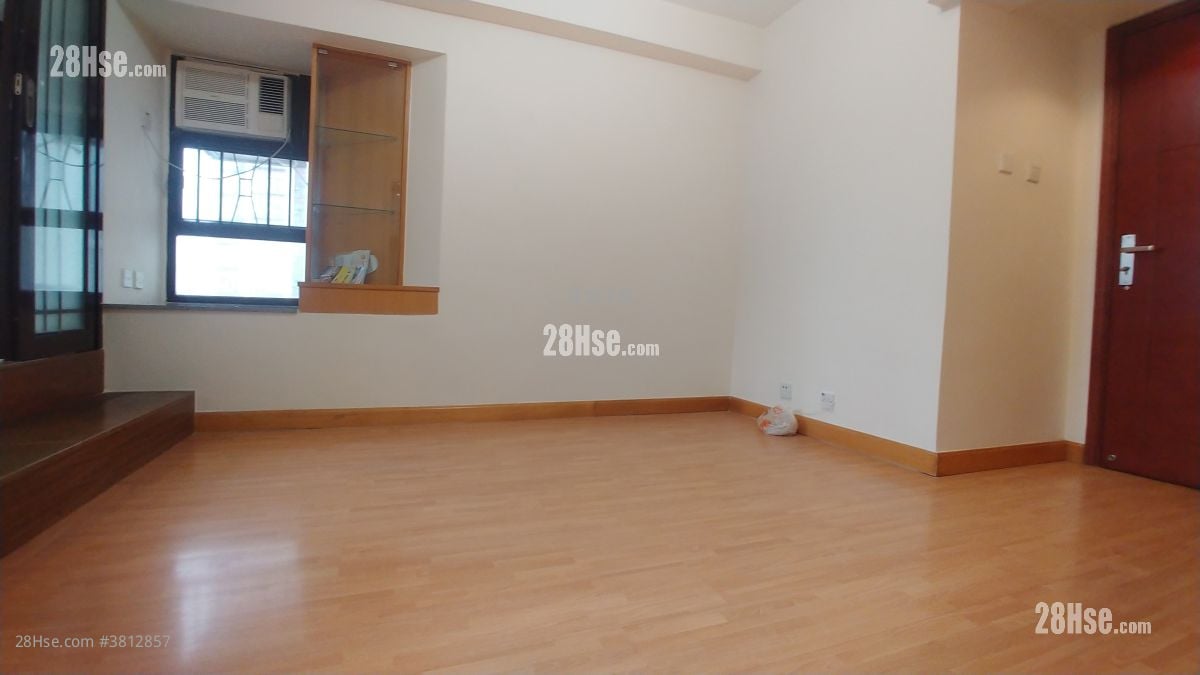 花园城 售盘 2 房 , 1 浴室 286 平方尺