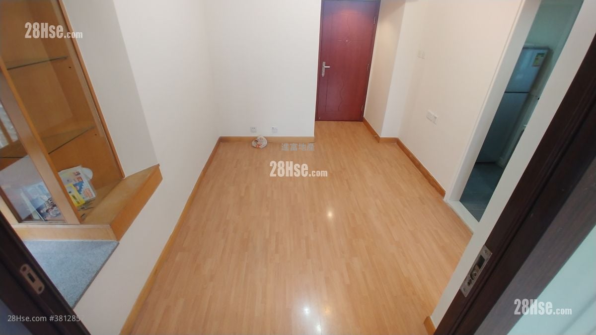 花园城 售盘 2 房 , 1 浴室 286 平方尺