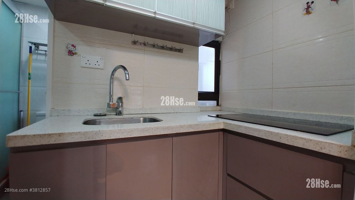 花园城 售盘 2 房 , 1 浴室 286 平方尺