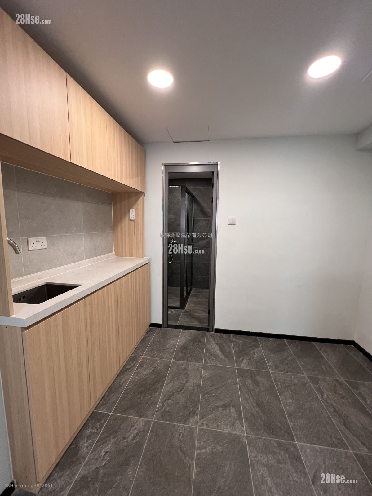 曾榕大廈 租盤 開放式間隔 , 1 浴室 150 平方呎