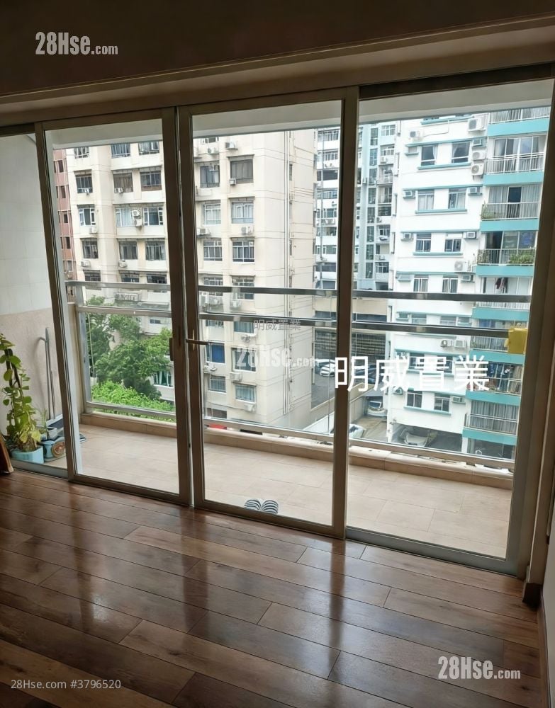 恒信园 售盘 4 房 , 2 浴室 987 平方尺