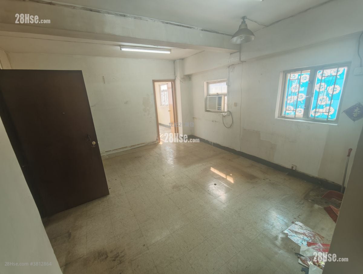 荔枝角道224号 售盘 3 房 , 1 浴室 679 平方尺