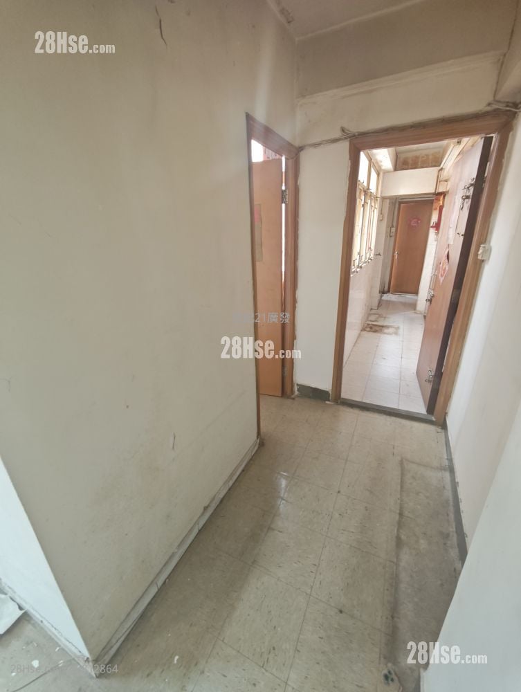 荔枝角道224号 售盘 3 房 , 1 浴室 679 平方尺