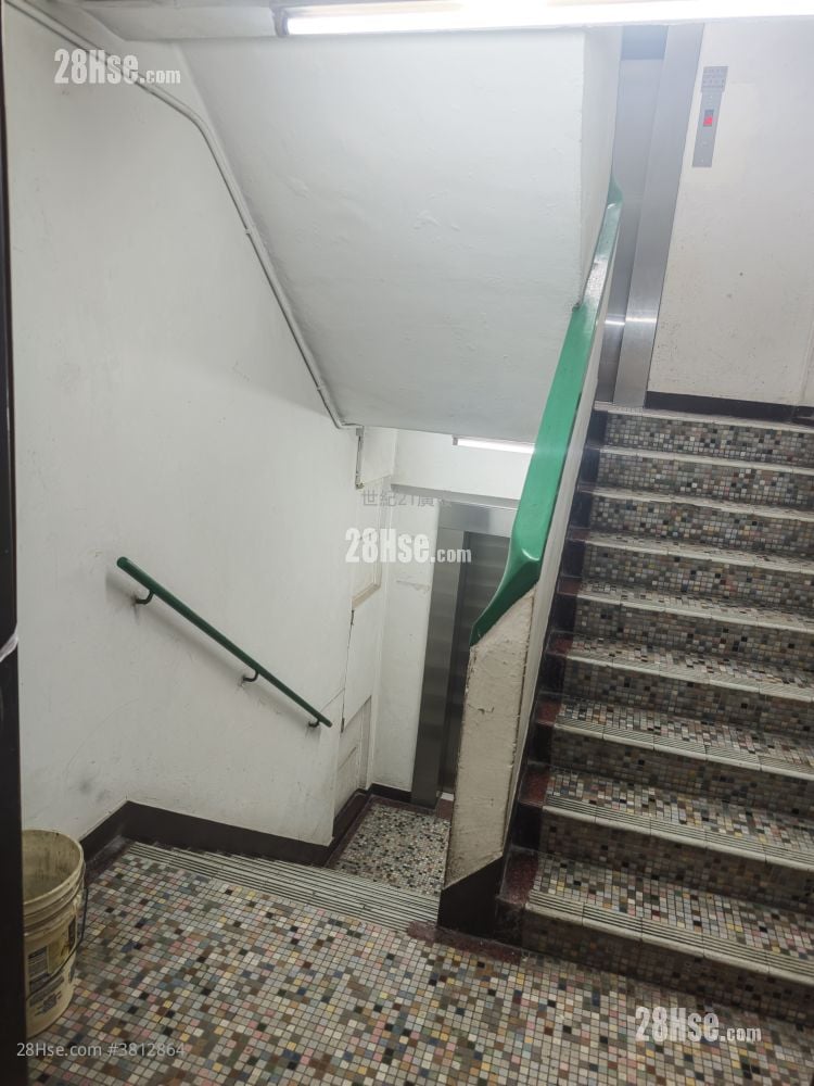 荔枝角道224号 售盘 3 房 , 1 浴室 679 平方尺