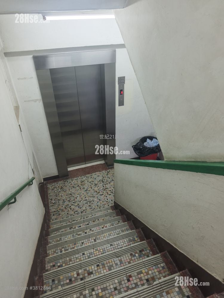 荔枝角道224号 售盘 3 房 , 1 浴室 679 平方尺