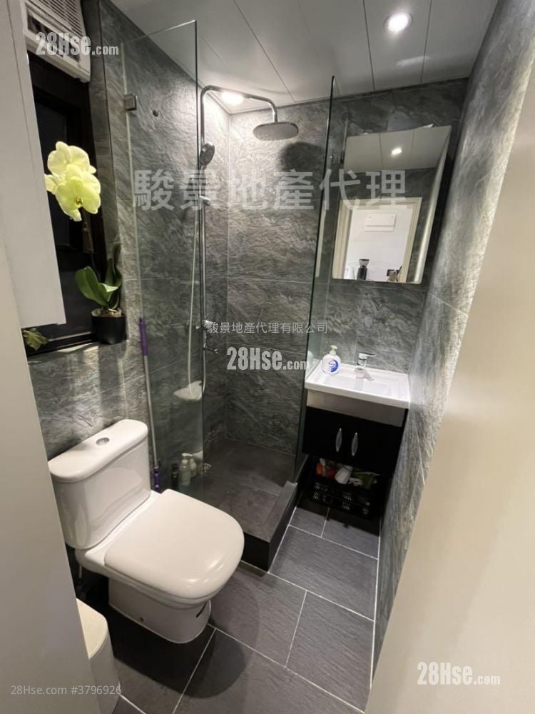 Yee Bo Mansion Sell 1 Bedroom , 1 Bathroom 321 ft²